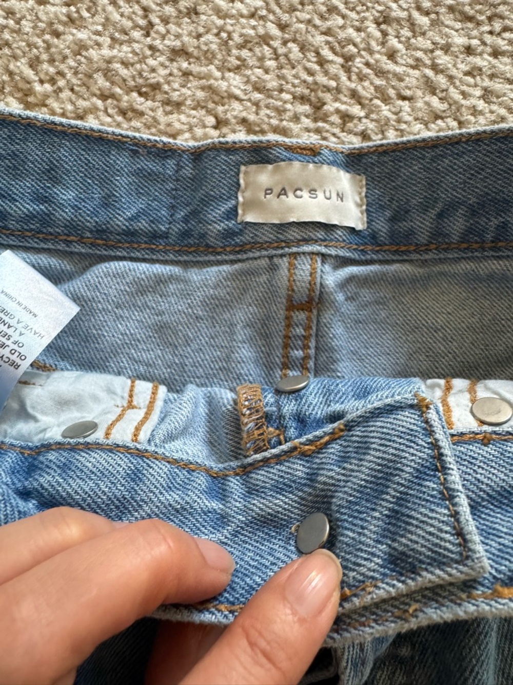 Pacsun Jean Shorts Vintage High Rise Women's Sz 25 Blue Distressed Raw Hem - Picture 3 of 7